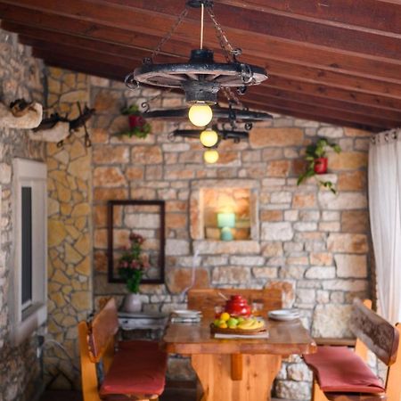 Rustic Istrian House Varesco Krnica Buitenkant foto