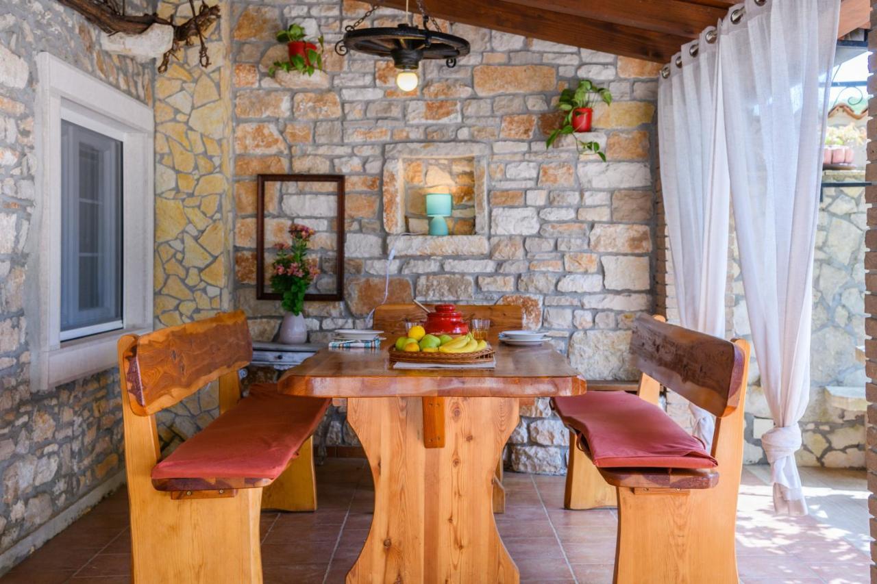 Rustic Istrian House Varesco Krnica Buitenkant foto