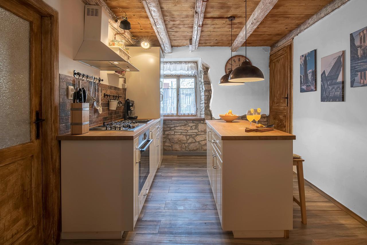Rustic Istrian House Varesco Krnica Buitenkant foto