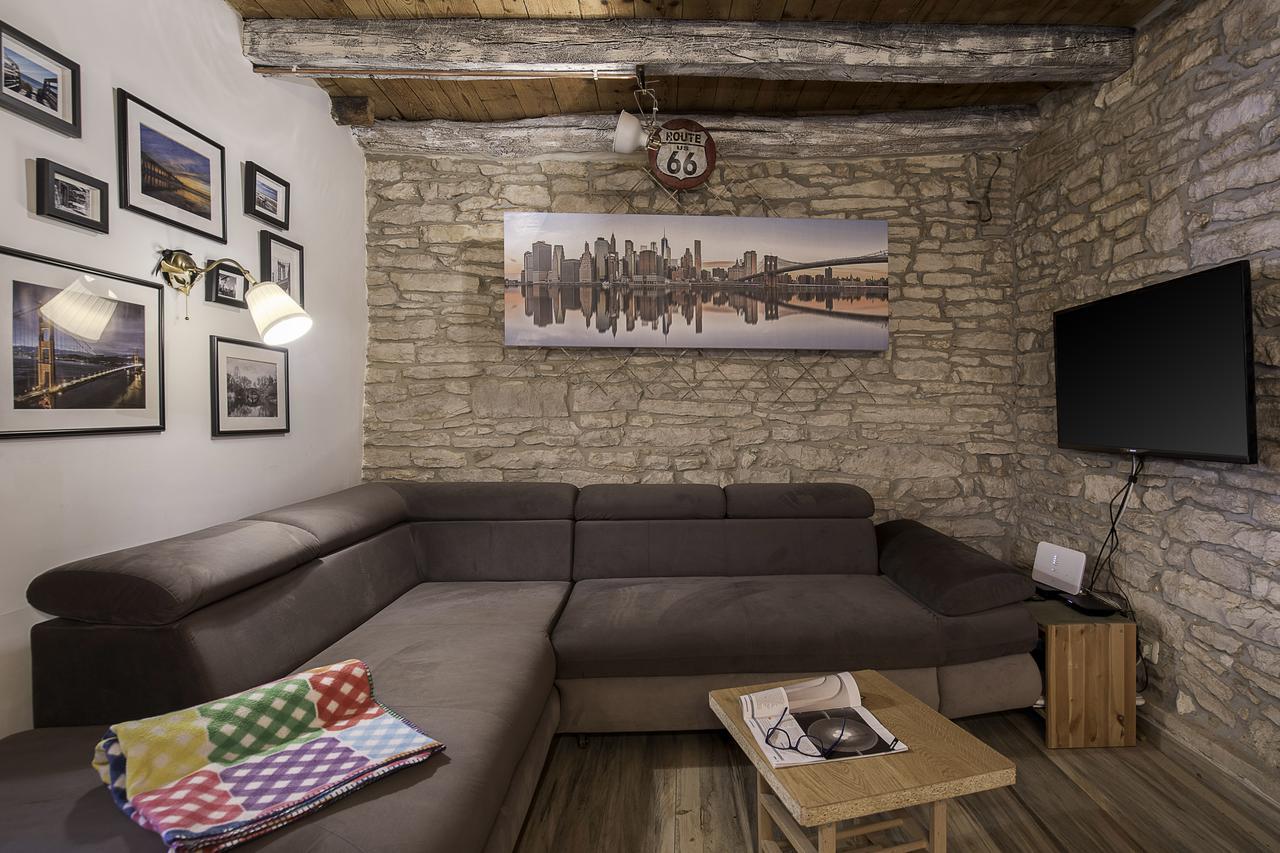 Rustic Istrian House Varesco Krnica Buitenkant foto