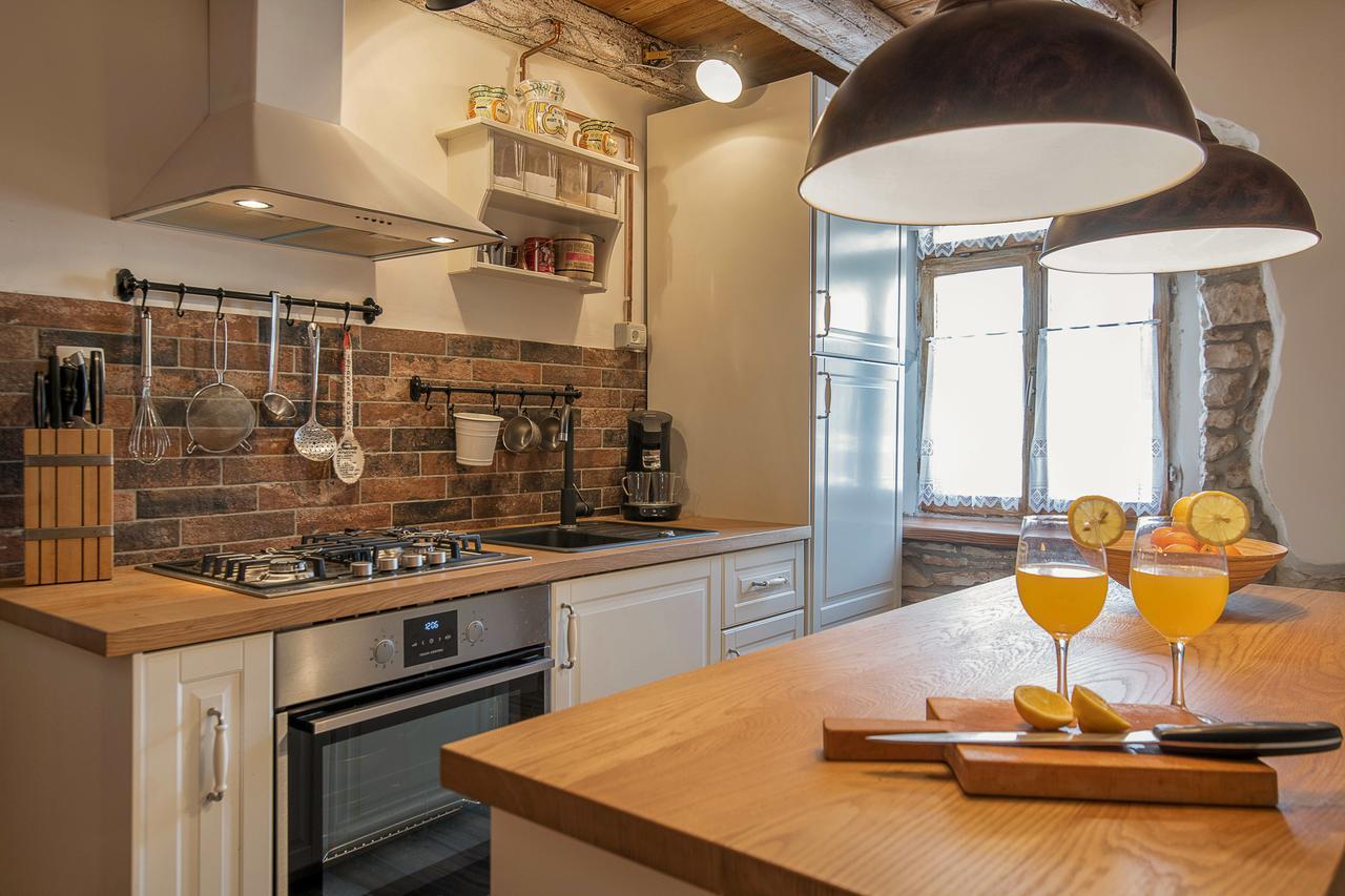 Rustic Istrian House Varesco Krnica Buitenkant foto