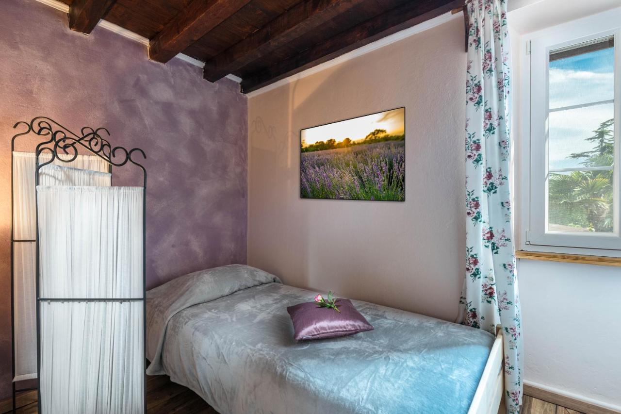 Rustic Istrian House Varesco Krnica Buitenkant foto